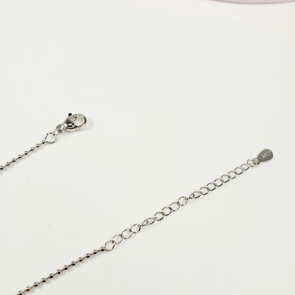 Brand New Hello Kitty With Pink Sakura Pearl Necklace - Picture 6 of 7